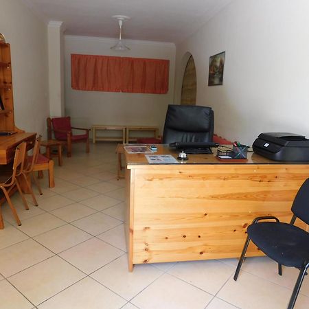 To Spiti Tis Eirinis Apartamento Poros Town Exterior foto