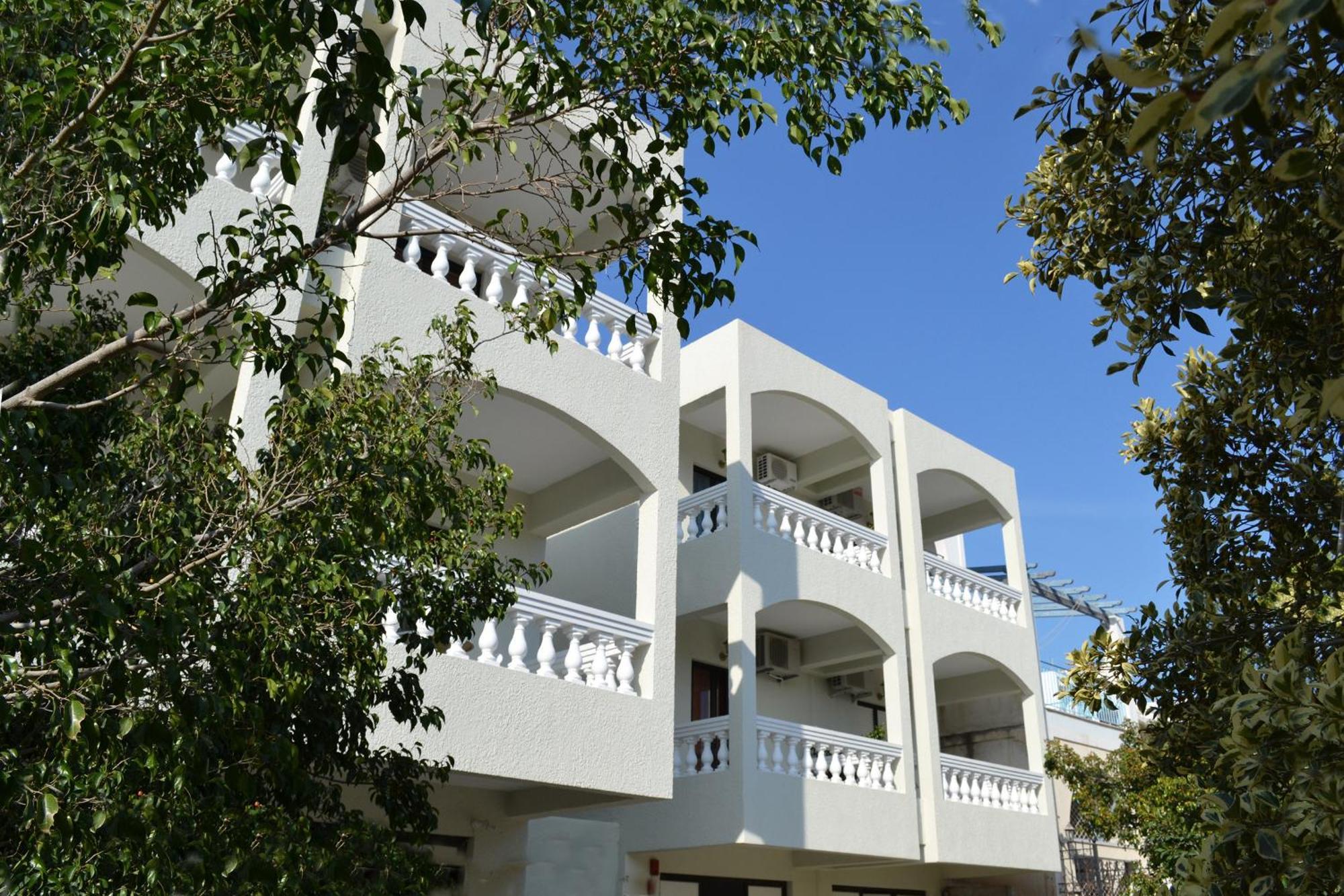 To Spiti Tis Eirinis Apartamento Poros Town Exterior foto